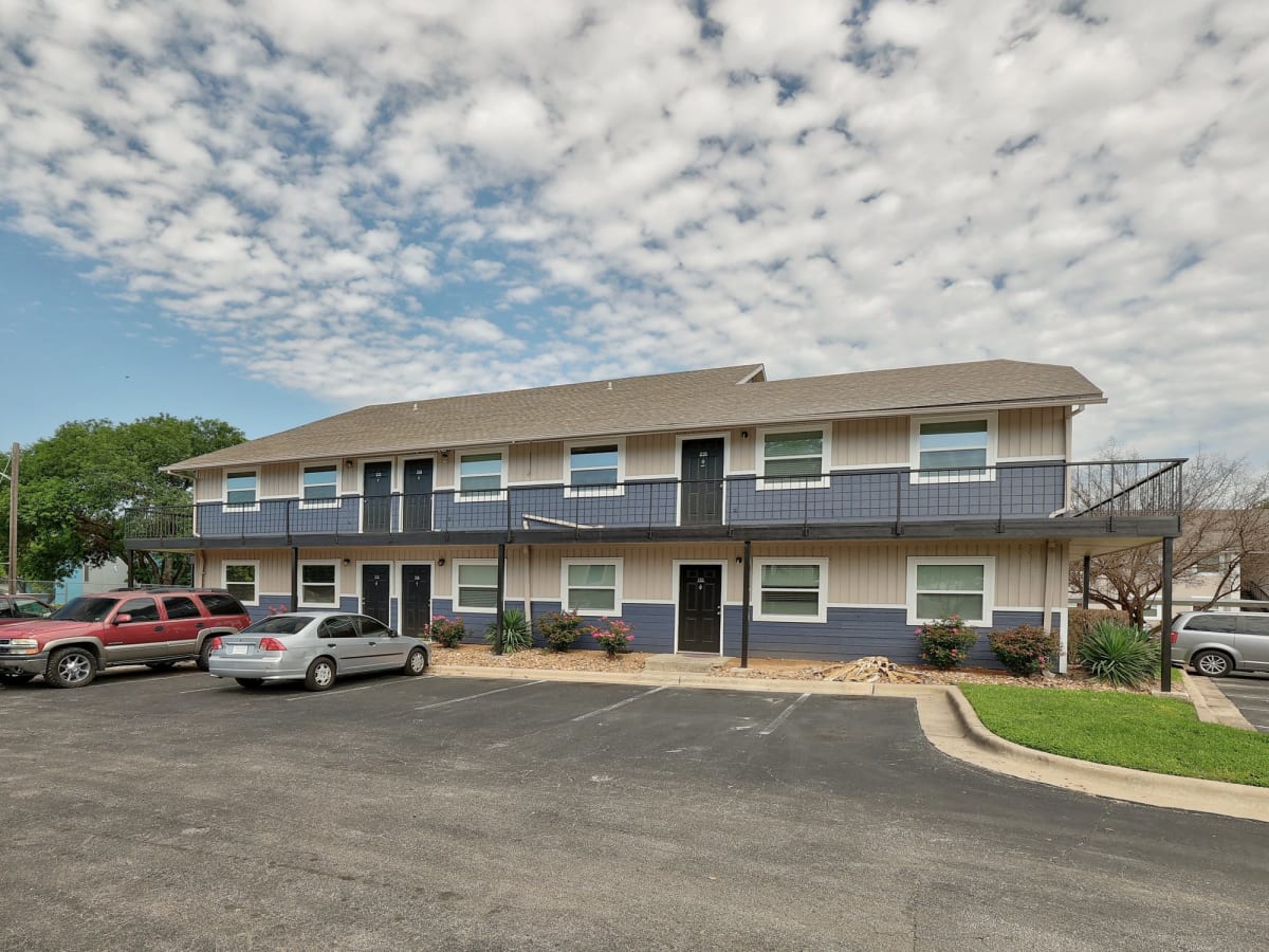 Photos and Video of Villas at Quail Creek in Austin, TX